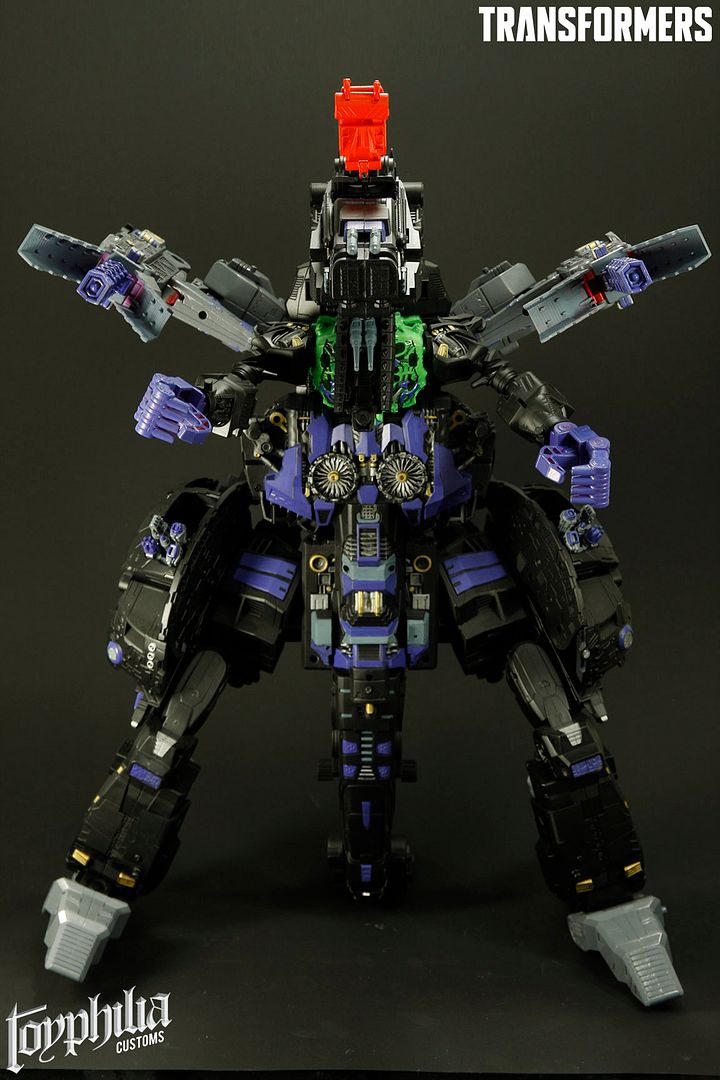 transformers titan class trypticon