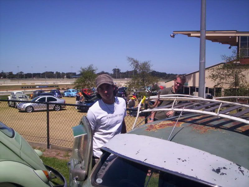 http://i62.photobucket.com/albums/h106/aussiebug/000_1363.jpg