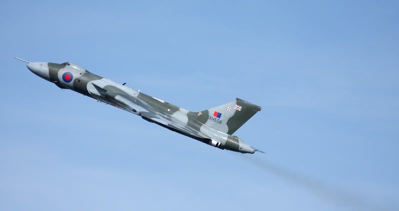 http://i62.photobucket.com/albums/h110/timuss/Shoreham%20Airshow%202009/IMG_0933_1_1.jpg