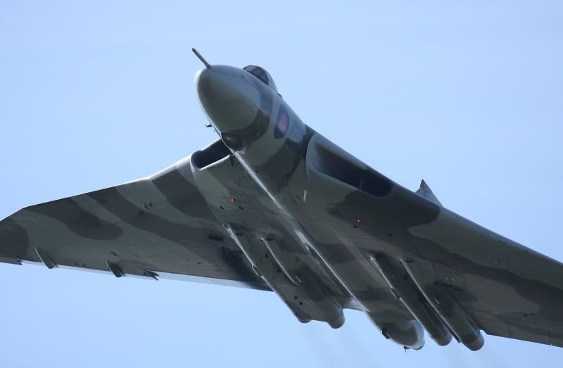http://i62.photobucket.com/albums/h110/timuss/Shoreham%20Airshow%202009/IMG_0945_1_1.jpg