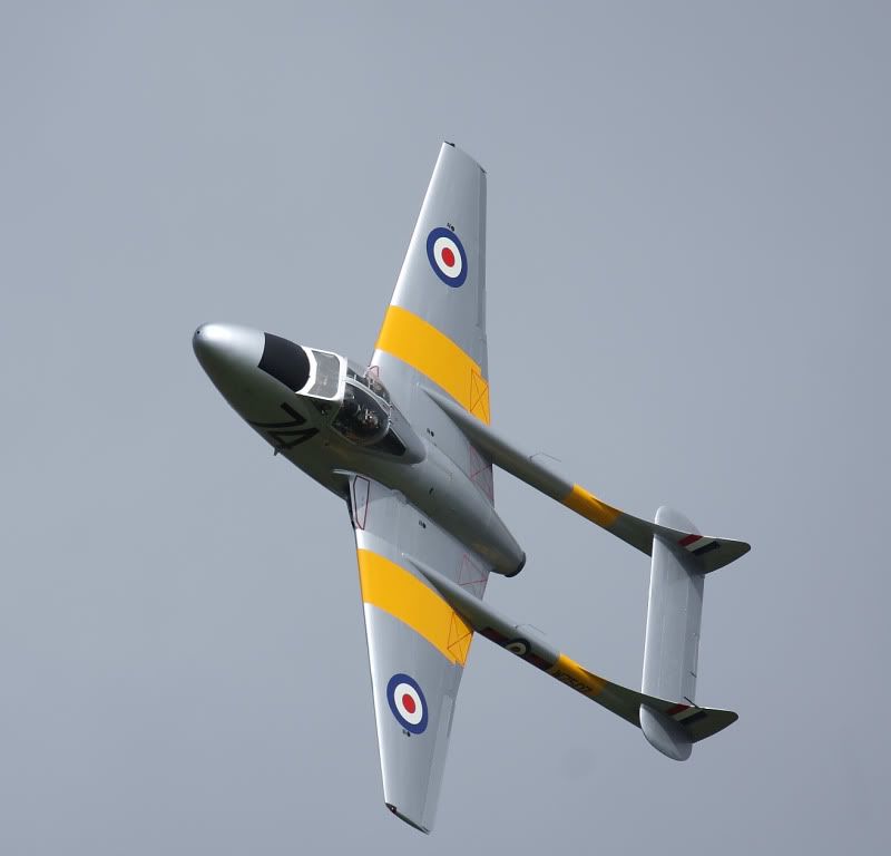 http://i62.photobucket.com/albums/h110/timuss/Shoreham%20Airshow%202009/IMG_9495_1_1.jpg