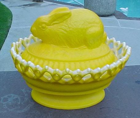 Yellow Satin Milk Glass Rabbit Lacy Covered Dish 1963 LIMITED Imperial