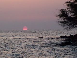 sunset.jpg black beach sunset image by sassysuecross