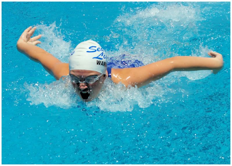 IMAGE: http://i62.photobucket.com/albums/h84/Styk33/20090627051Sarah.jpg?t=1249844099