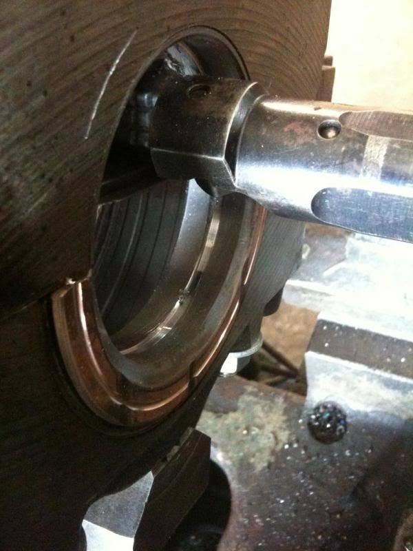 Thrust bearing/ Pivot stud mod