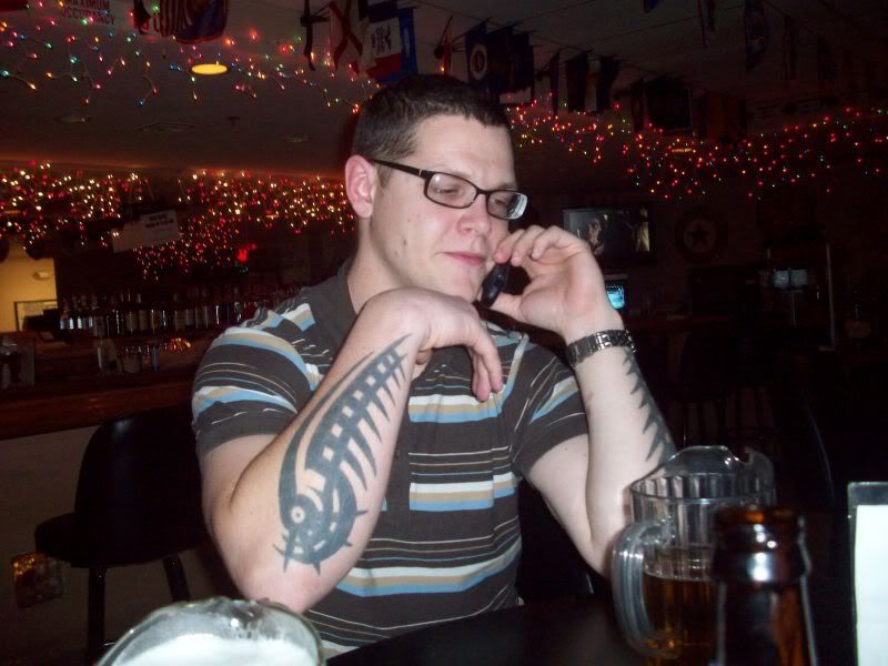 http://i62.photobucket.com/albums/h91/hooahw2475/Mattpost.jpg?t=1279380888