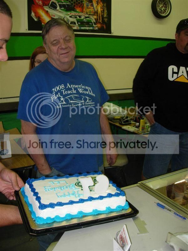 Can you spot Lee Gilbert in this video clip? - General Slot Car Racing ...