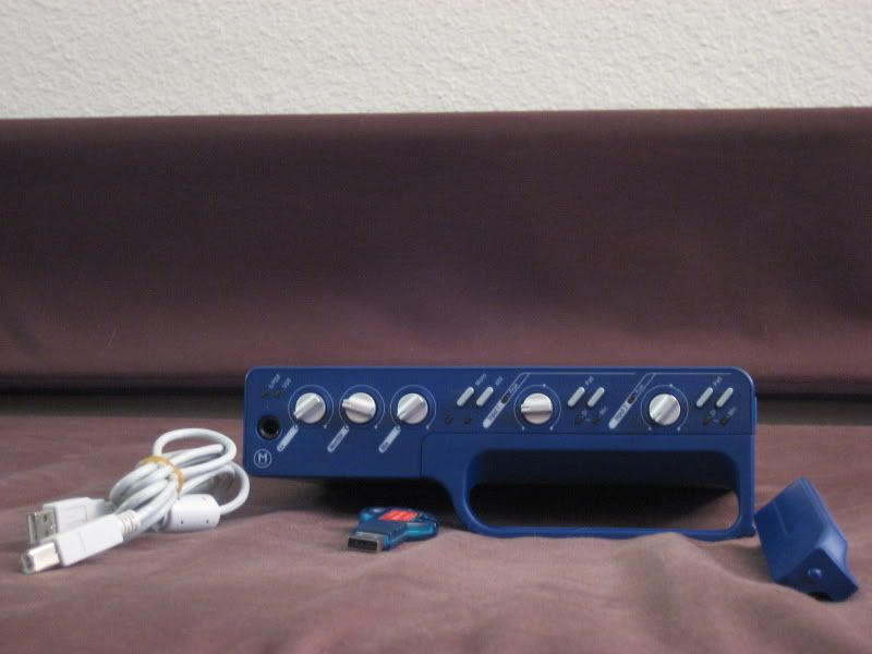 MBox022.jpg